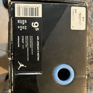 Pre-owned 2014 Legend Carolina blue Air Jordan Retro 11 XI size 9.5US